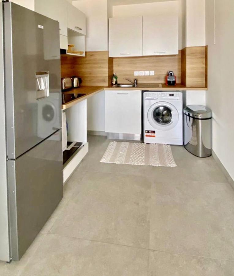 Luxurious Flat At 5 Min By Walk To Monaco, Free Parking And Sea View Apartman Beausoleil Kültér fotó