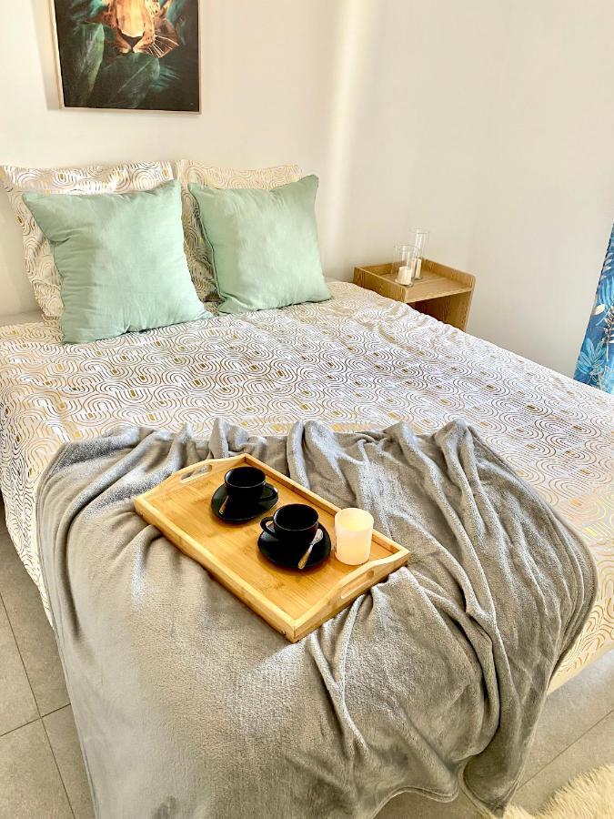 Luxurious Flat At 5 Min By Walk To Monaco, Free Parking And Sea View Apartman Beausoleil Kültér fotó